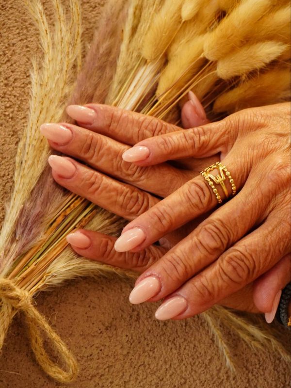 manicure-rhodes-kolymbia-beauty-lounge-01